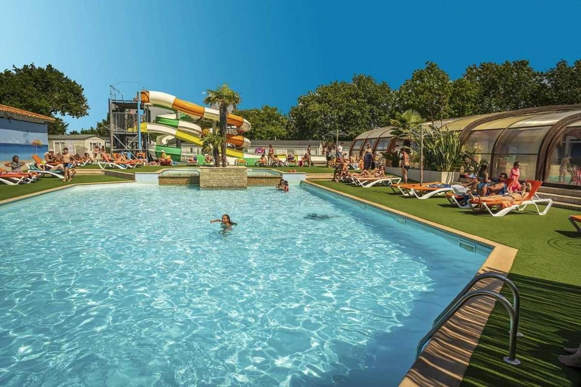 Camping 4 Etoiles - Parc Aquatique - Eei0Fi Saint-Georges-d'Oleron Ngoại thất bức ảnh