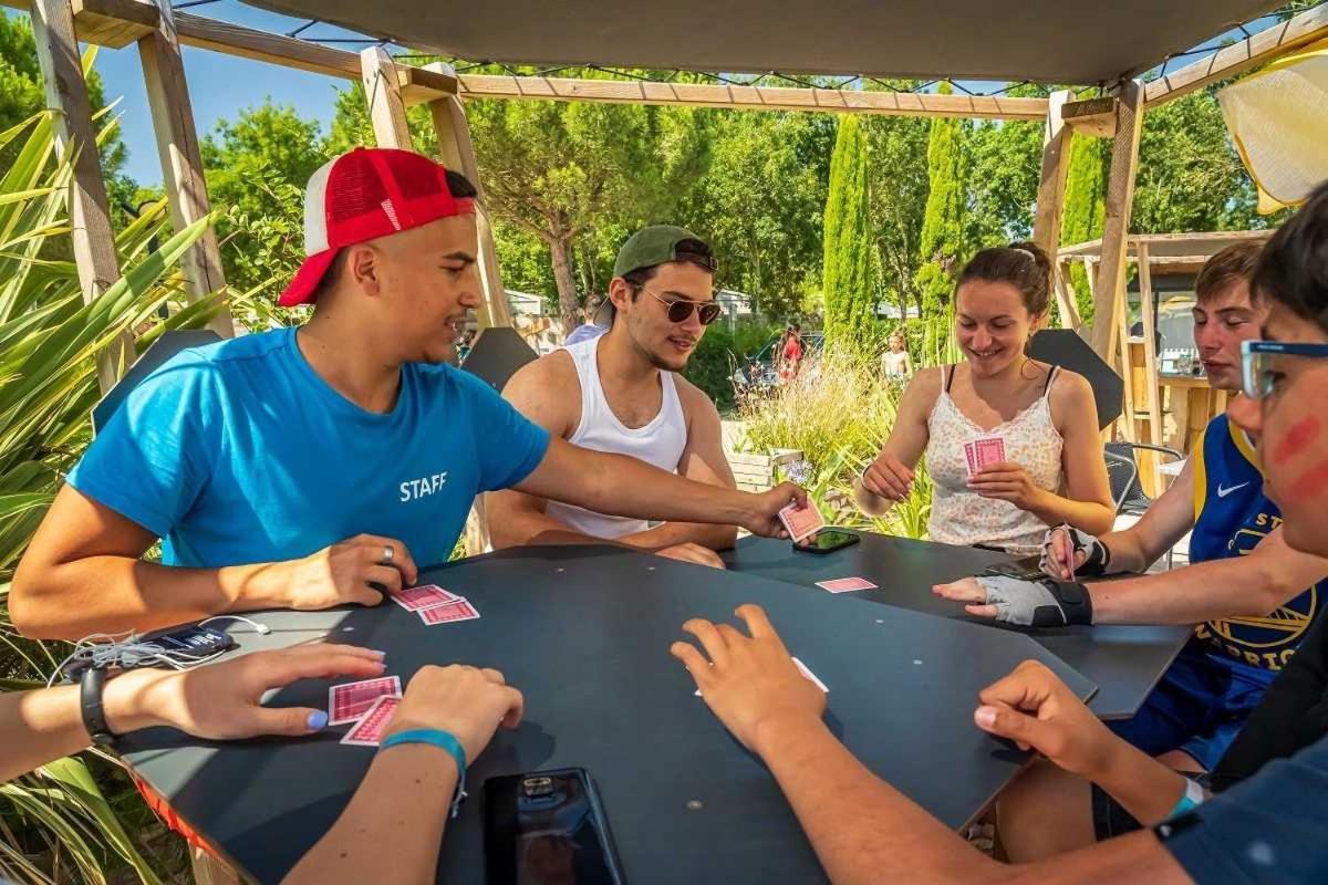 Camping 4 Etoiles - Parc Aquatique - Eei0Fi Saint-Georges-d'Oleron Ngoại thất bức ảnh
