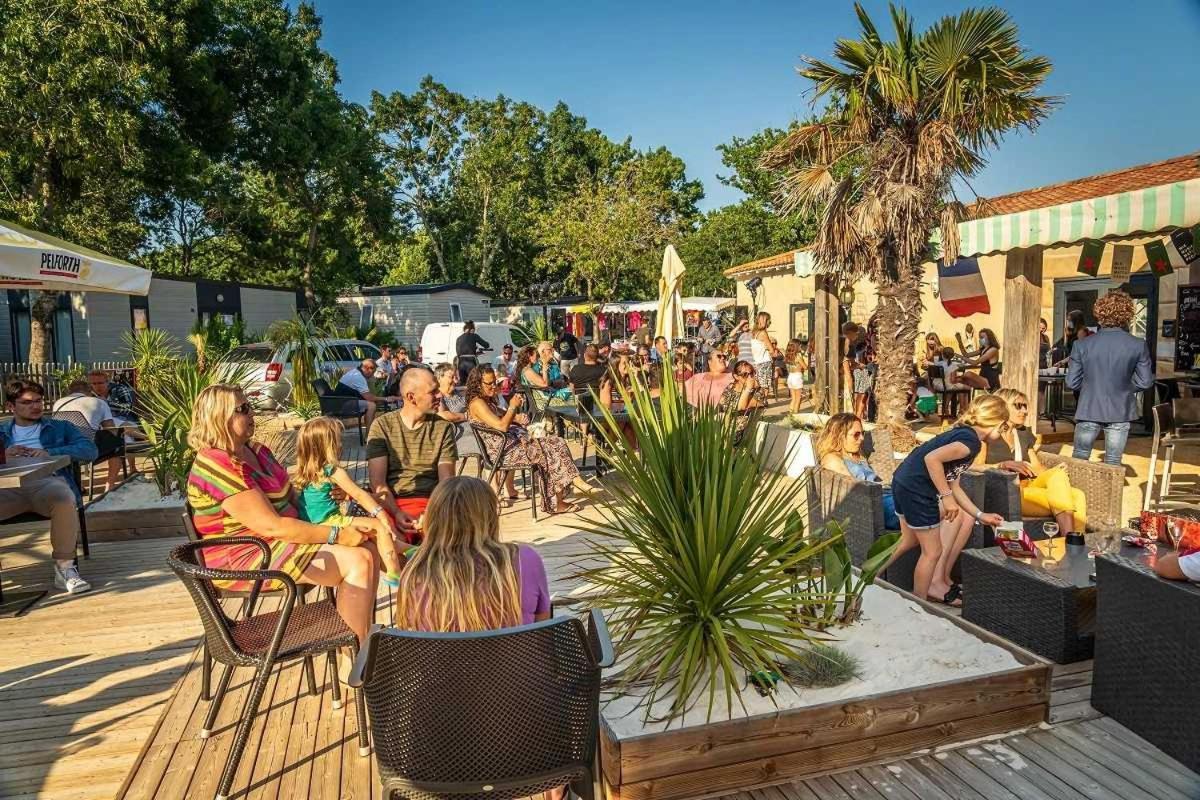 Camping 4 Etoiles - Parc Aquatique - Eei0Fi Saint-Georges-d'Oleron Ngoại thất bức ảnh